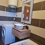 Big Apartmant With Free Parking *