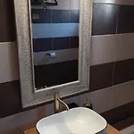 Big Apartmant With Free Parking *