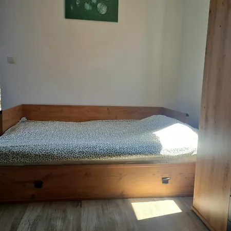 Big Apartmant With Free Parking