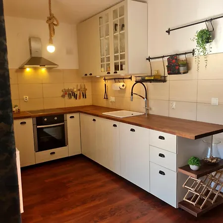 Big Apartmant With Free Parking Apartment *