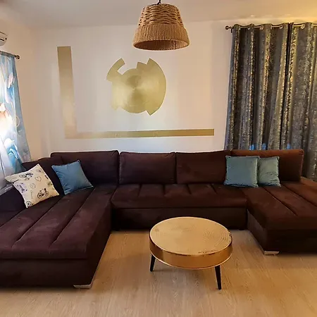 Big Apartmant With Free Parking Apartman Šibenik