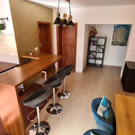 Big Apartmant With Free Parking Apartman Šibenik