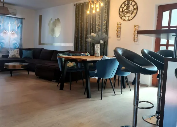 Apartman Big Apartmant With Free Parking