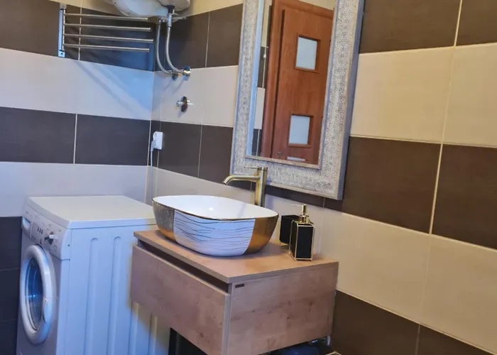 Big Apartmant With Free Parking *