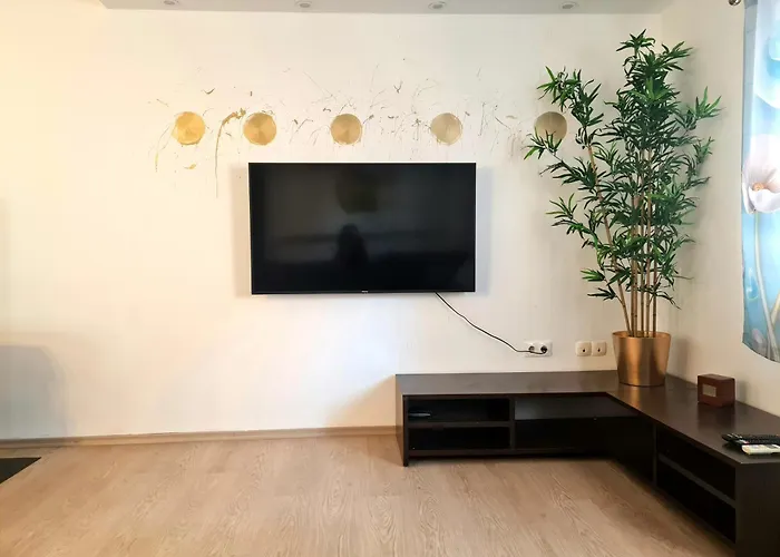 Big Apartmant With Free Parking Apartman