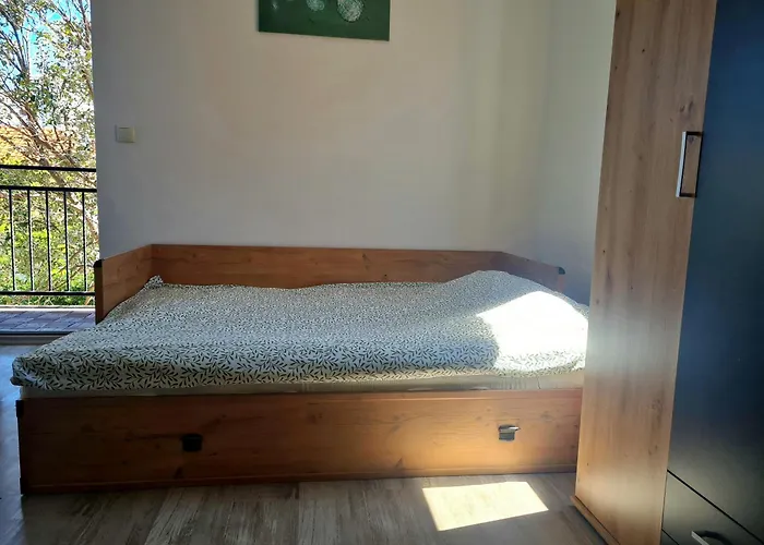 Big Apartmant With Free Parking