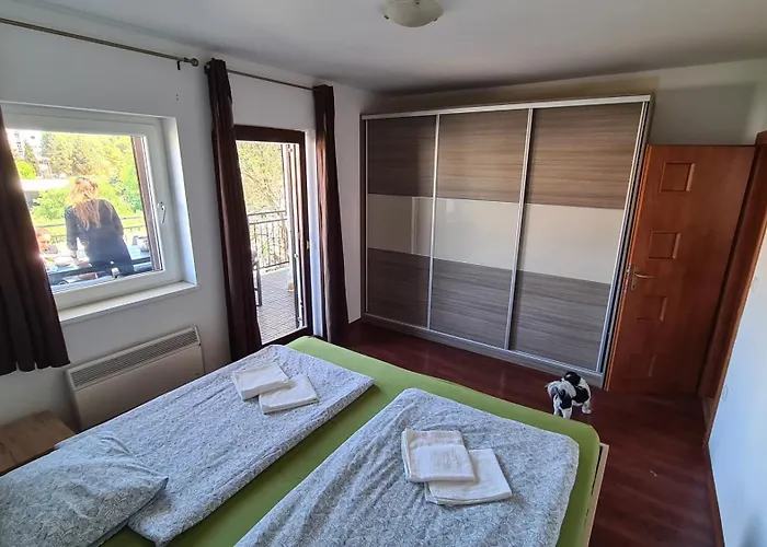 Apartman Big Apartmant With Free Parking